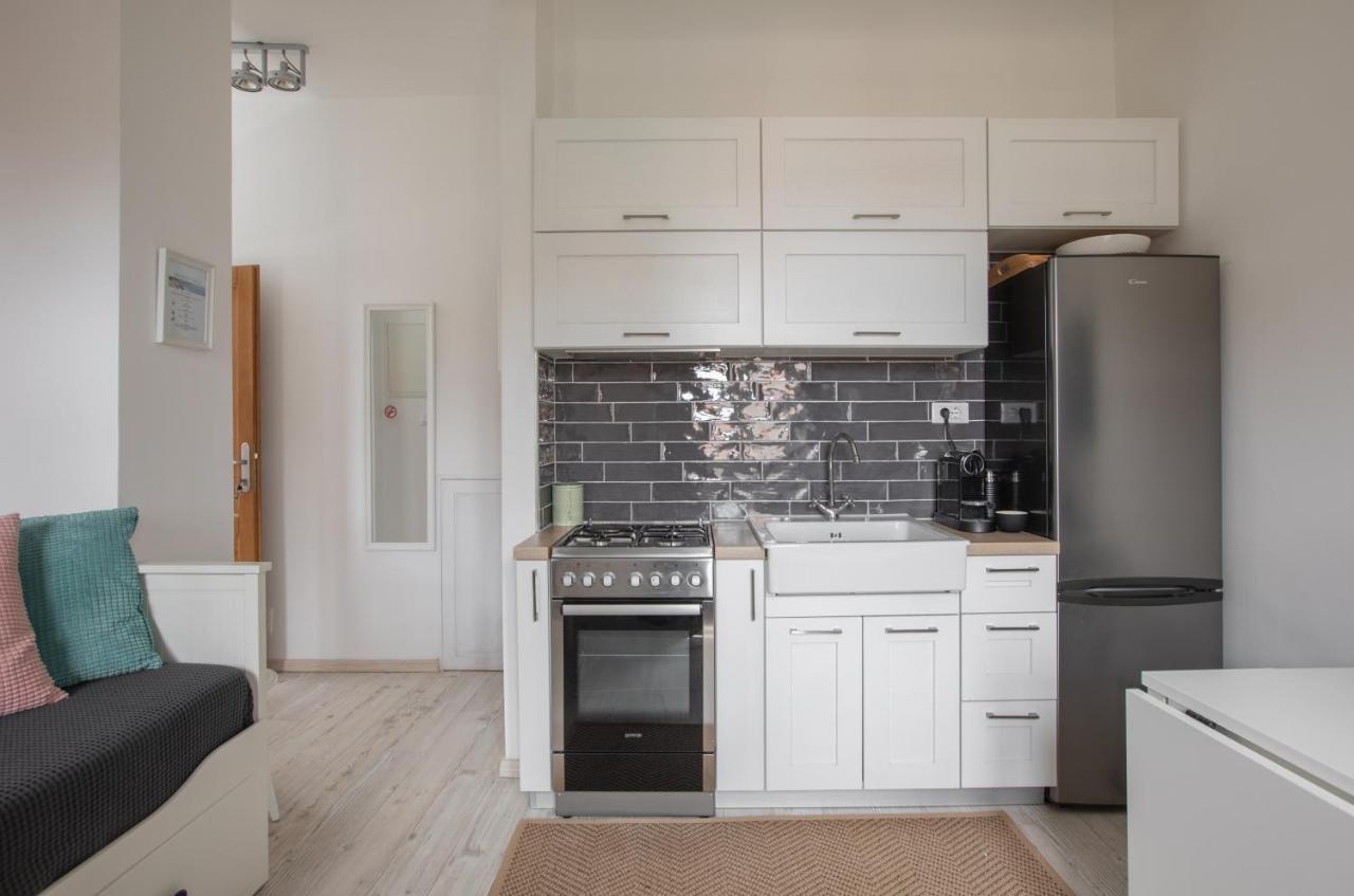 Apartment Coastal Villa Makarska Bagian luar foto